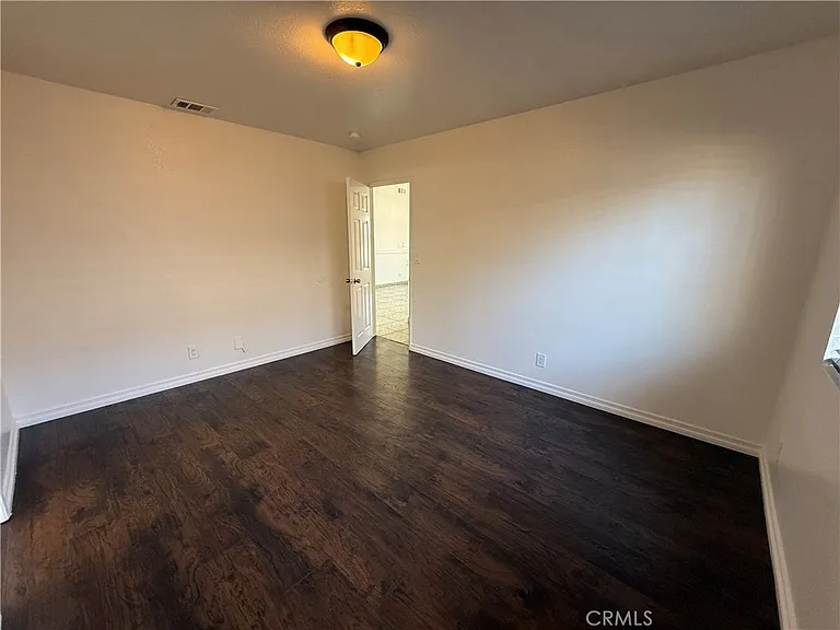 834 Shana Ct — Photo 18