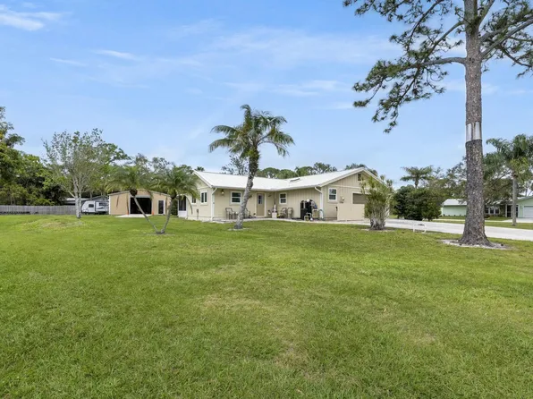 2103 SE Meadowbrook Road, Stuart, FL 34997