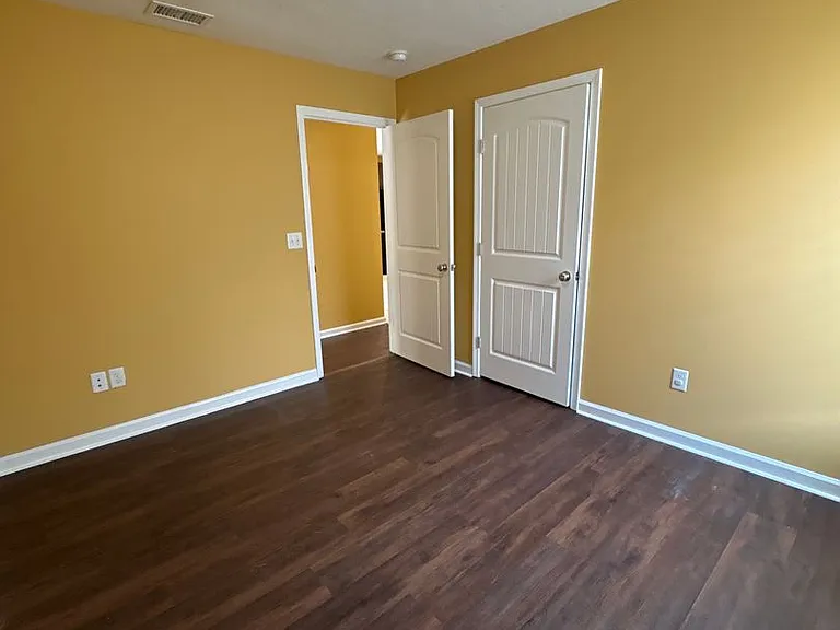 504 Wheeler St — Photo 12
