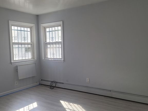 2nd image of 16614 144th Ave