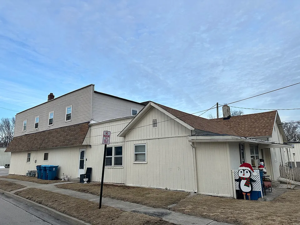 433 E Walnut St #3