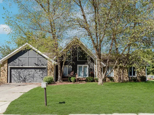8414 Gallant Fox Dr, Indianapolis, IN 46217