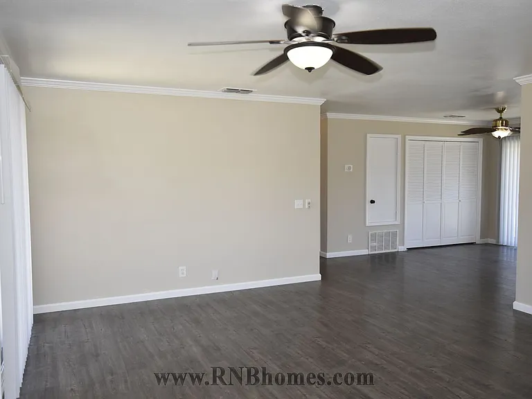 5578 Coronado Way — Photo 5