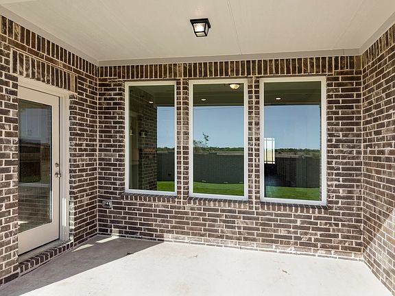 4th image of 1516 Abbott Creek Rd