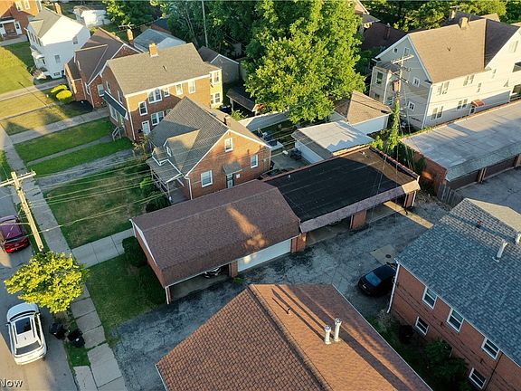 4th image of 17902 Lake Shore Blvd