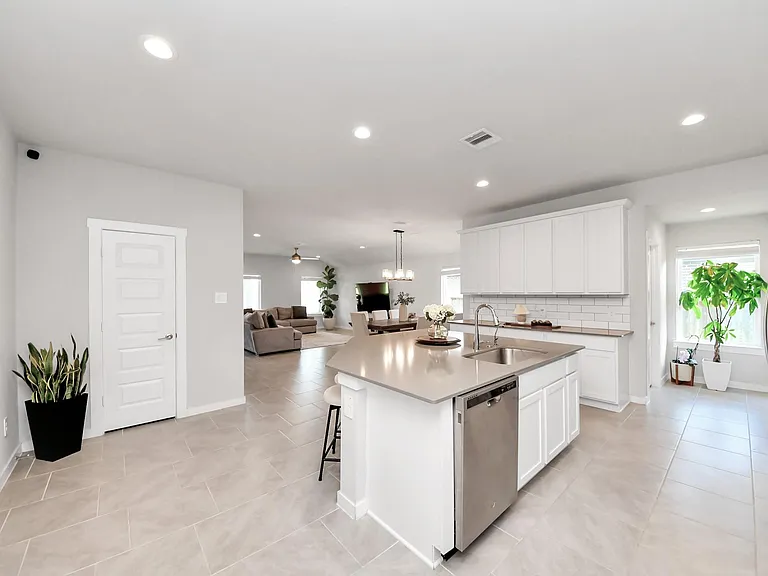 3306 Dagostino Creek Dr — Photo 17