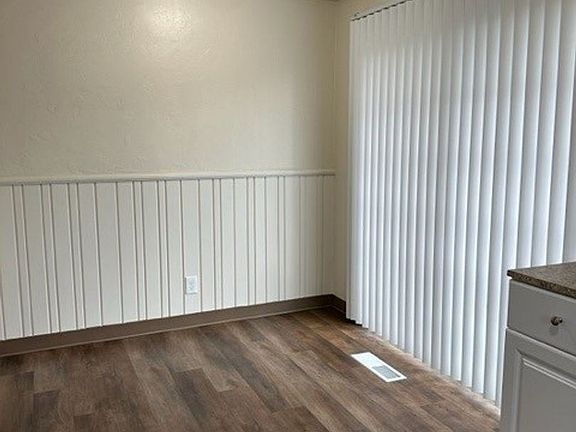 2nd image of 2910 Lancaster Dr NE #11610913