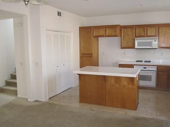 3rd image of 14418 Stonecreek Ln