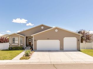 307 Rolling Hills Dr, Elko, NV 89801