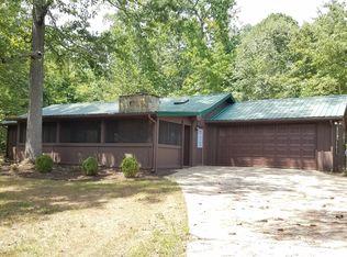 486 Marina Dr NW, Charleston, TN 37310