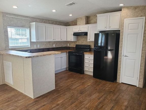 3rd image of 1234 Reynolds Rd #230