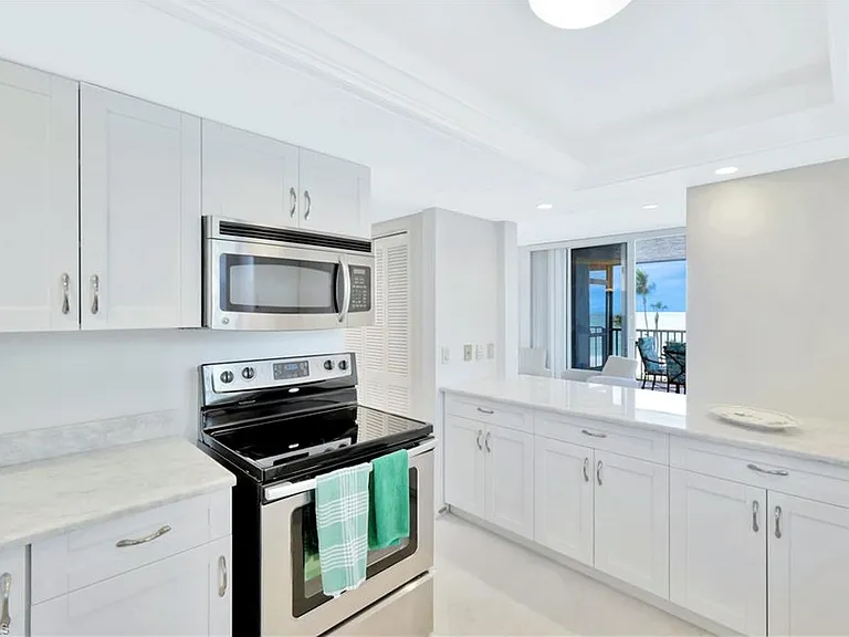 10701 Gulf Shore Dr #302 — Photo 10