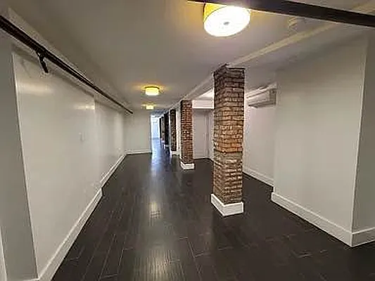 Rented by MySpaceNYC | media 28