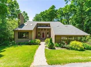 7 Evergreen Dr, Granby, CT 06035