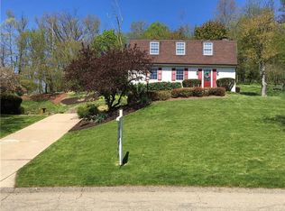 5113 Meadowridge Ln, Gibsonia, PA 15044