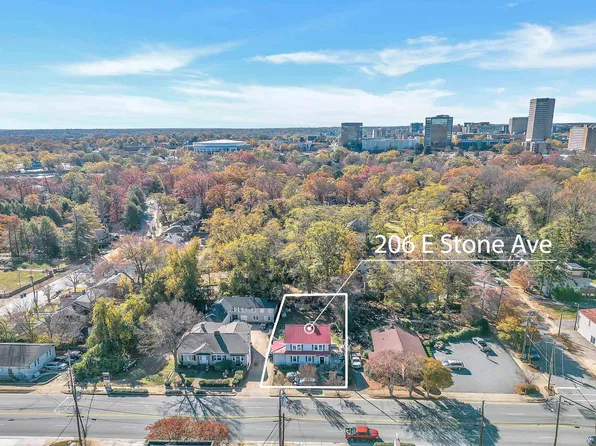 206 E Stone Ave, Greenville, SC 29609