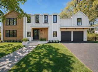 23 Cherry Ct, Cresskill, NJ 07626