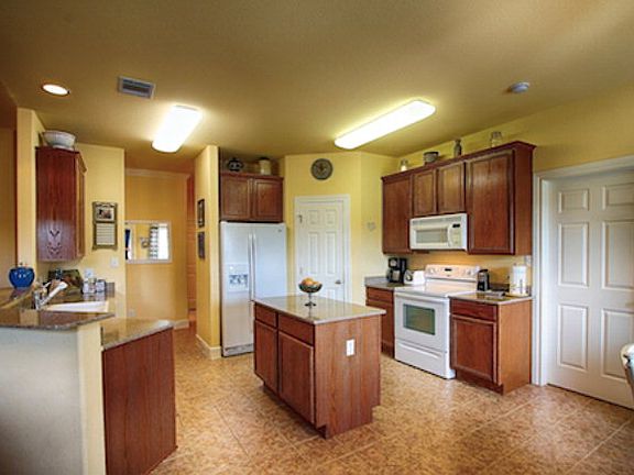 2nd image of 145 Ashton Oaks