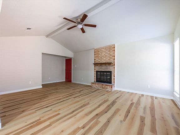 3rd image of 5424 Prince Dr