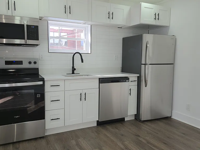 440 N 9th St #6 — Photo 5
