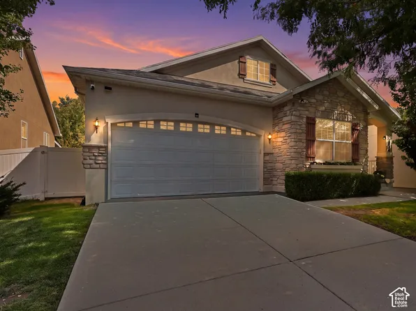4006 W Heidelberg Ln, West Jordan, UT 84084