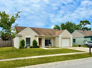 12824 Gorda Cir W, Largo, FL 33773