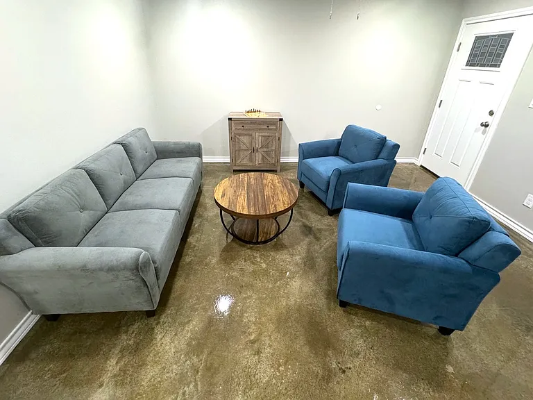 1316 Powers St #102 — Photo 4