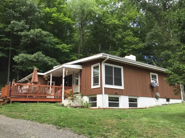 205 Lattabrook Rd, Horseheads, NY 14845