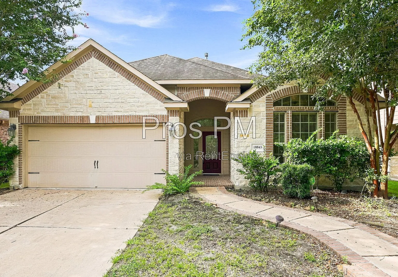 3 bed, 2.0 bath, 1868 sqft, $2,550 — Photo 1