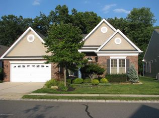 30 Dunberry Dr, Freehold, NJ 07728