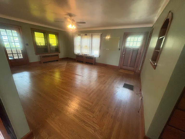 9457 W Saginaw Rd — Photo 6