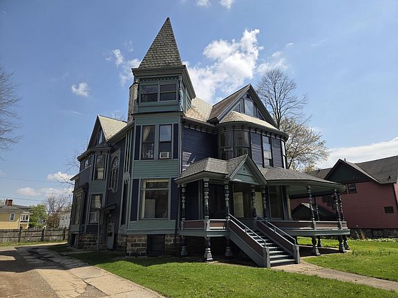 2nd image of 316/324 Stuart Ave