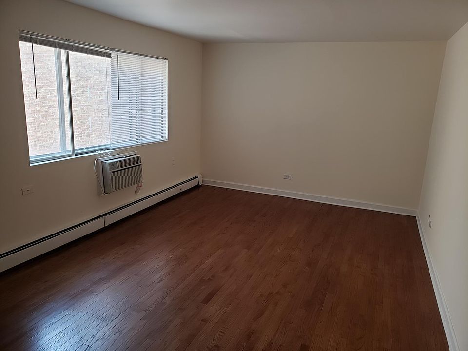 1st image of 5851 N Winthrop Ave APT 403