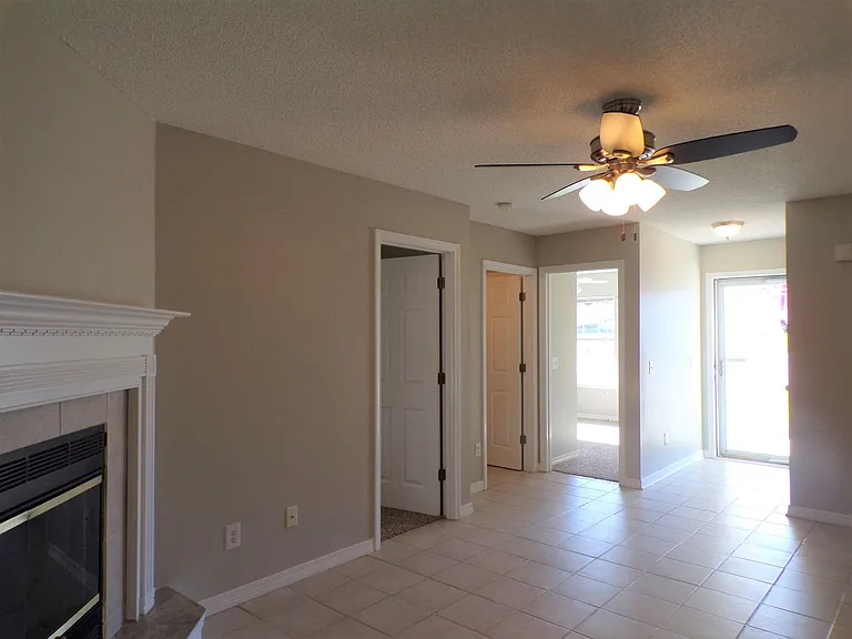 10608 Wilderness Ln — Photo 3