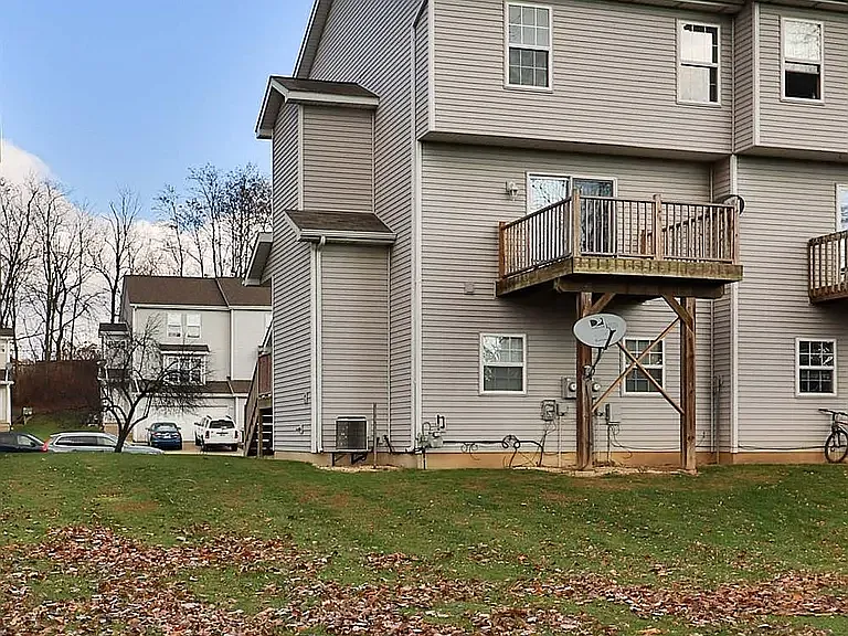 2314 Alan Dr — Photo 2