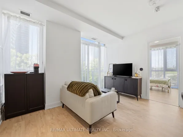70 Annie Craig Dr #402, Toronto, ON M8V 0G2