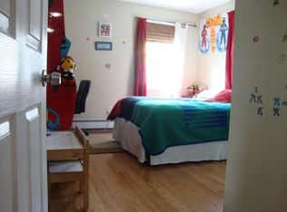 64 Hutton St, Jersey City, NJ 07307