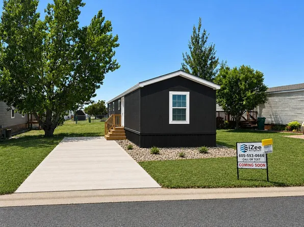 4331 Circlewood Dr, Rapid City, SD 57703