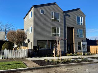 9223B 25th Ave SW, Seattle, WA 98106