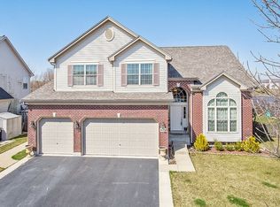 612 Haley Meadows Dr, Romeoville, IL 60446