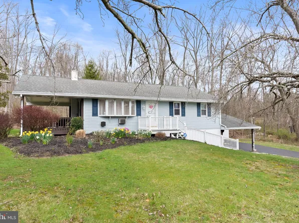 1103 Peevy Rd, East Greenville, PA 18041