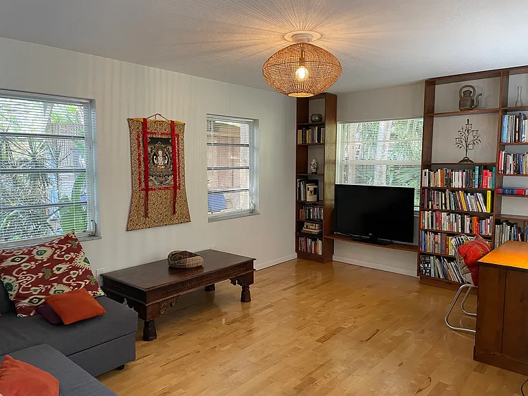 6235 SW 44th St — Photo 18