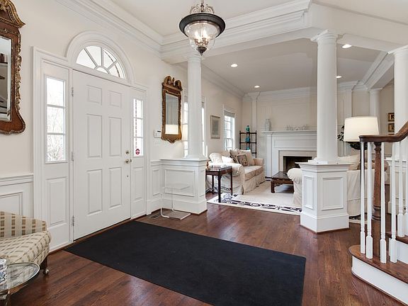 2nd image of 7217 Farm Meadow Ct