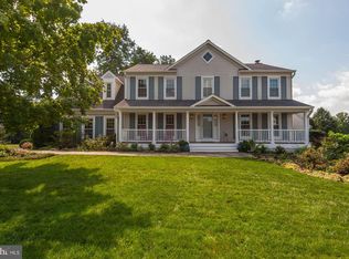 13205 Coralberry Dr, Fairfax, VA 22033
