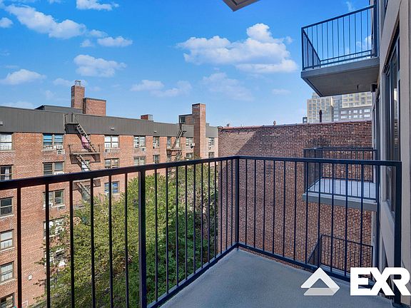 4th image of 14815 89th Ave #6L