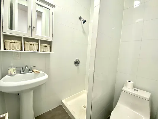 Rented by Lang Realty LLC | media 19