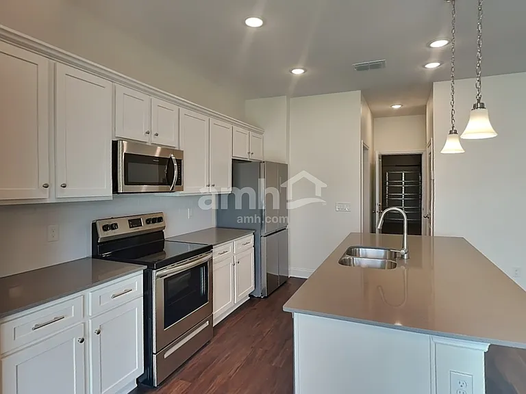 6189 Little Bluff Cir — Photo 4