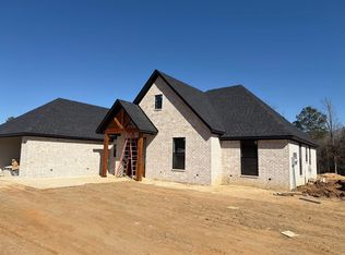 261 Big Oaks Rd, Kilgore, TX 75662