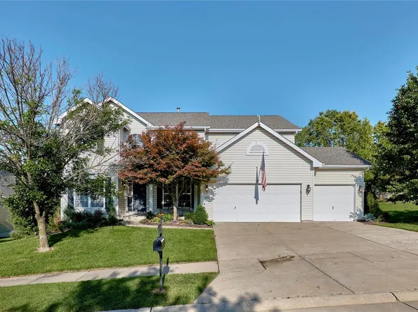 6909 Eagle Crest Dr, Pacific, MO 63069