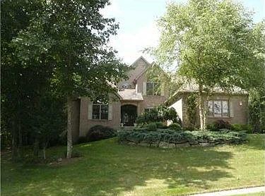 1st image of 174 Oakview Dr